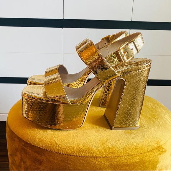 ✨✨✨ BRAND NEW✨✨✨ Michael KORS Collection Gold Python Platform Snakeskin Sandals - Picture 1 of 10